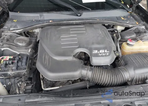 2014 Chrysler 300C из США, поврежденный, VIN 2C3CCAEG3EH372925